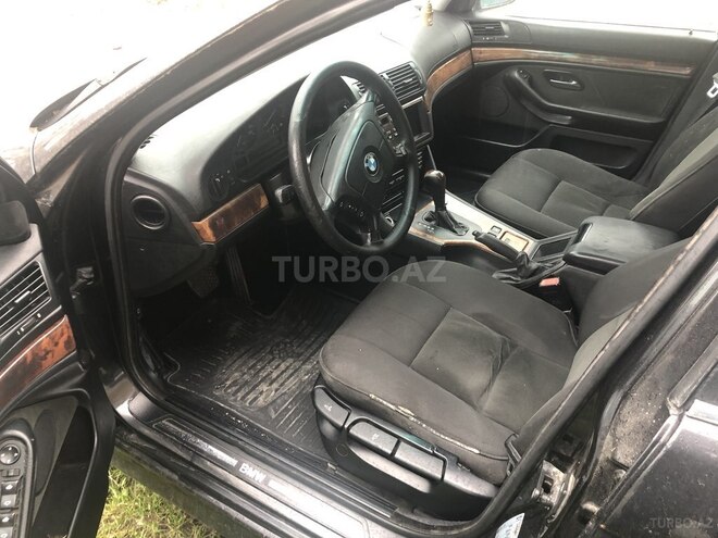 BMW 528 1998, 240,000 km - 2.8 л - Bakı
