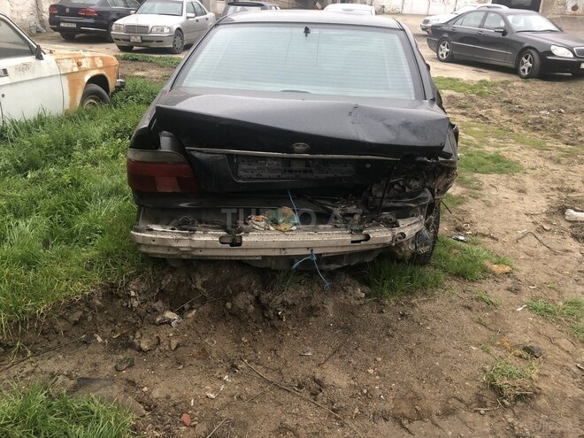 BMW 528 1998, 240,000 km - 2.8 л - Bakı