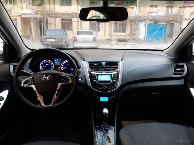 Hyundai Accent 2011, 177,000 km - 1.6 l - Bakı