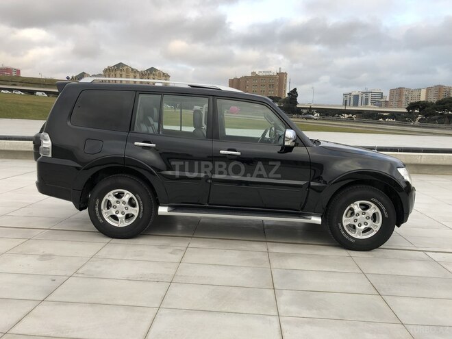 Mitsubishi Pajero 2007, 133,000 km - 3.0 l - Bakı