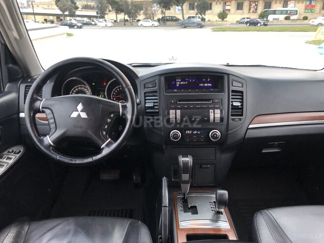 Mitsubishi Pajero 2007, 133,000 km - 3.0 l - Bakı