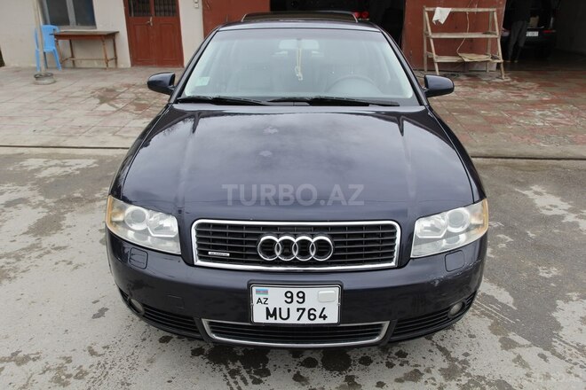 Audi A4 2003, 418,000 km - 1.8 l - Bakı