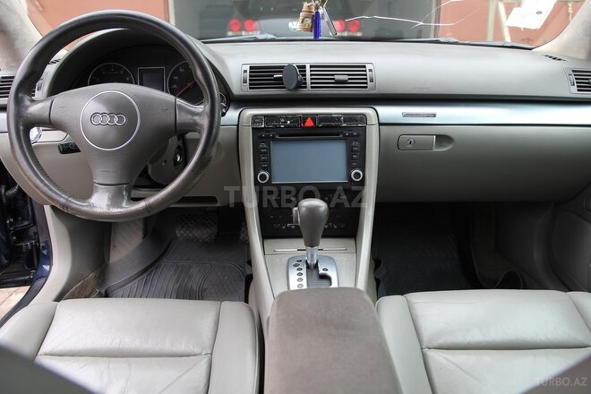 Audi A4 2003, 418,000 km - 1.8 l - Bakı