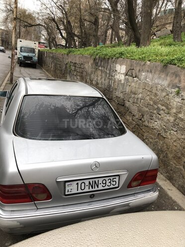 Mercedes E 230 1996, 328,000 km - 2.3 л - Bakı