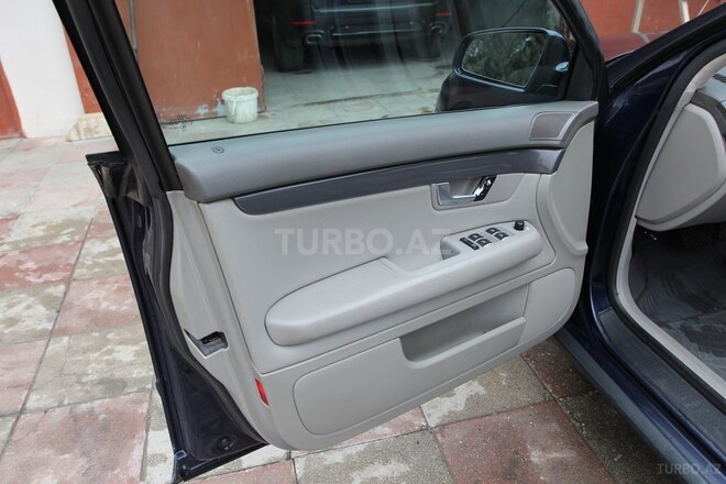 Audi A4 2003, 418,000 km - 1.8 l - Bakı