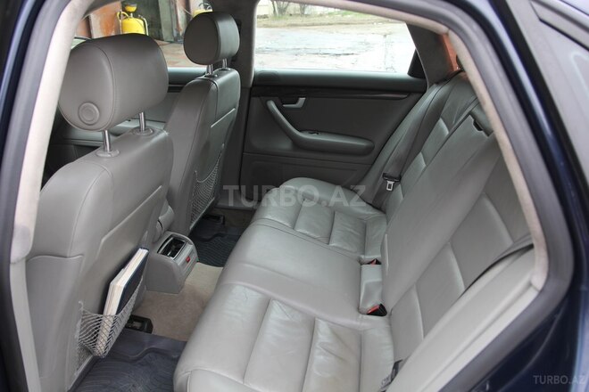 Audi A4 2003, 418,000 km - 1.8 l - Bakı