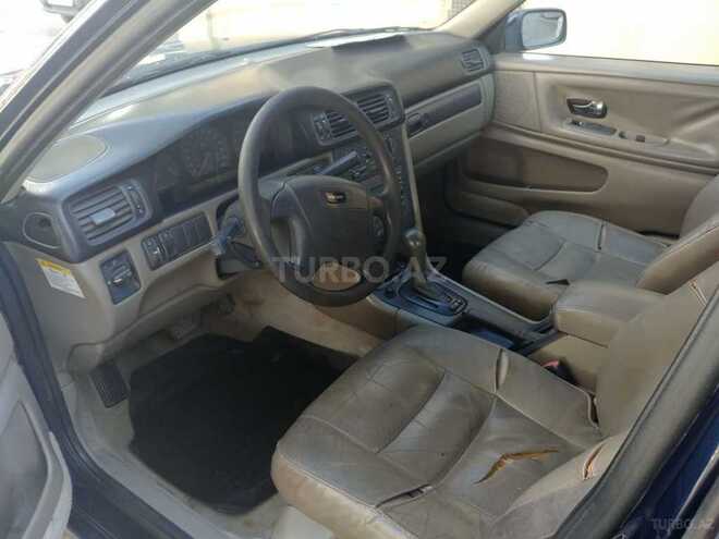 Volvo  1998, 220,000 km - 2.4 л - Bakı