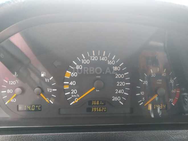 Mercedes C 230 2000, 395,620 km - 2.3 л - Şirvan