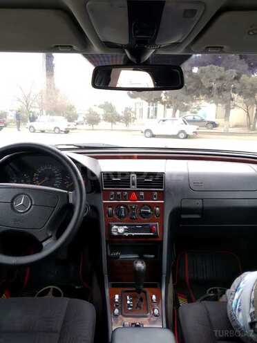 Mercedes C 230 2000, 395,620 km - 2.3 л - Şirvan