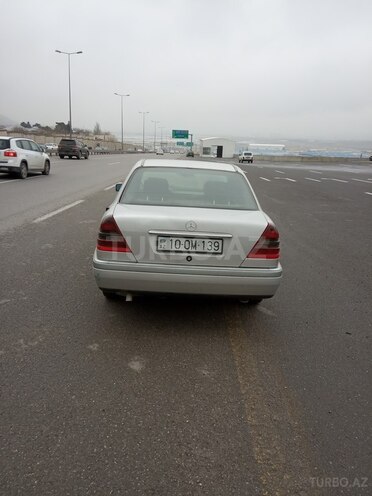 Mercedes C 220 1995, 330,000 km - 2.2 l - Bakı