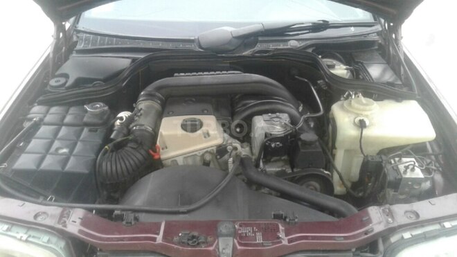 Mercedes C 220 1997, 321,123 km - 2.0 l - Bakı