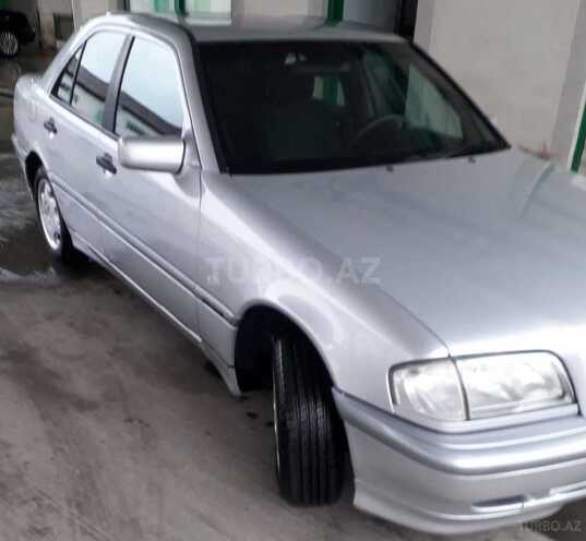 Mercedes C 180 2000, 195,000 km - 1.8 l - Gəncə