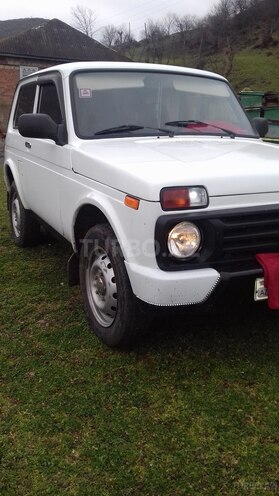 LADA (VAZ) Niva 2011, 107,000 km - 1.7 л - Lerik