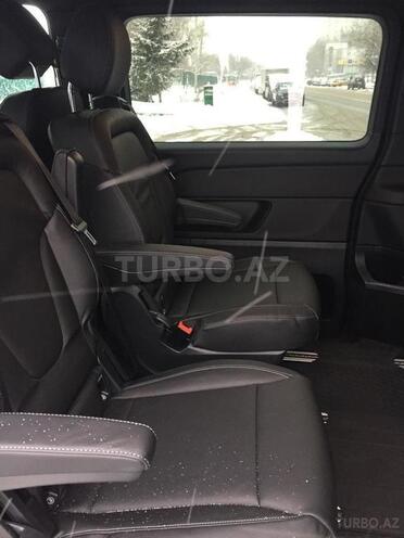 Mercedes V 220 2018, 15,000 km - 2.2 l - Bakı