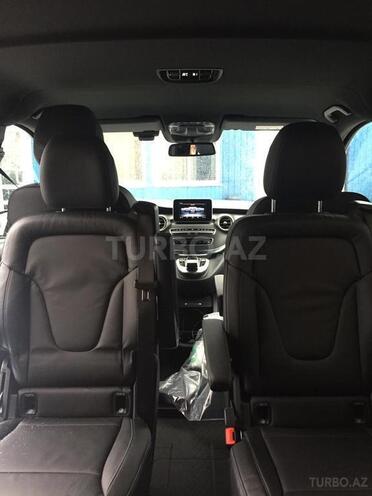 Mercedes V 220 2018, 15,000 km - 2.2 l - Bakı