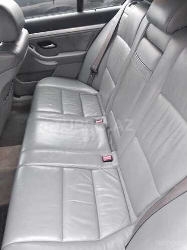 BMW 530 2001, 299,457 km - 3.0 l - Xırdalan