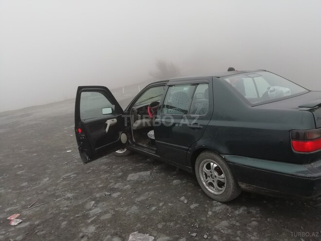 Volkswagen Jetta 1999, 400,000 km - 2.0 l - Qax