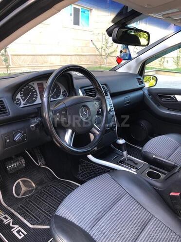 Mercedes B 170 2006, 162,000 km - 1.7 л - Bakı