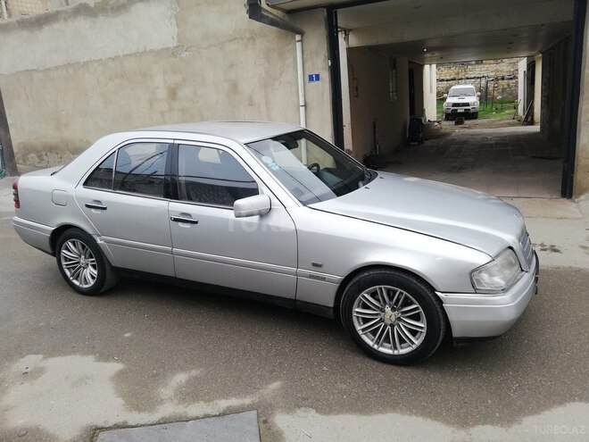 Mercedes C 220 1996, 165,000 km - 2.2 l - Bakı