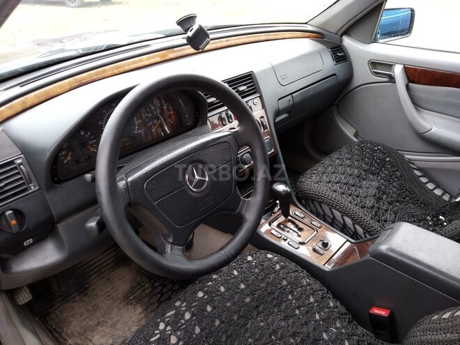 Mercedes C 230 1999, 213,550 km - 2.3 l - Qazax