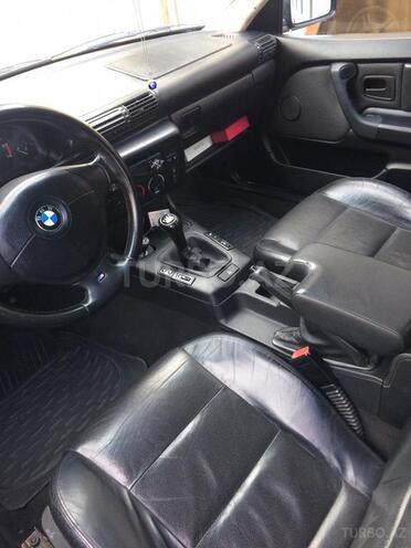 BMW 318 2000, 320,000 km - 1.8 l - Bakı