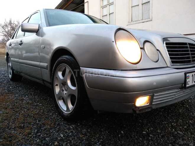 Mercedes E 240 1998, 471,258 km - 2.4 l - Göyçay