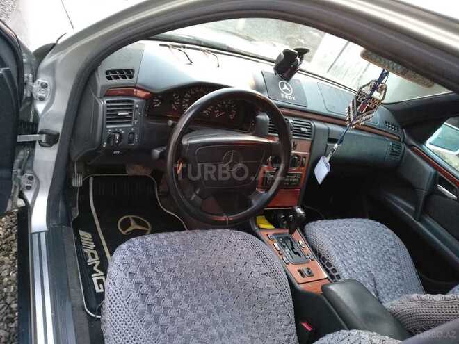 Mercedes E 240 1998, 471,258 km - 2.4 l - Göyçay