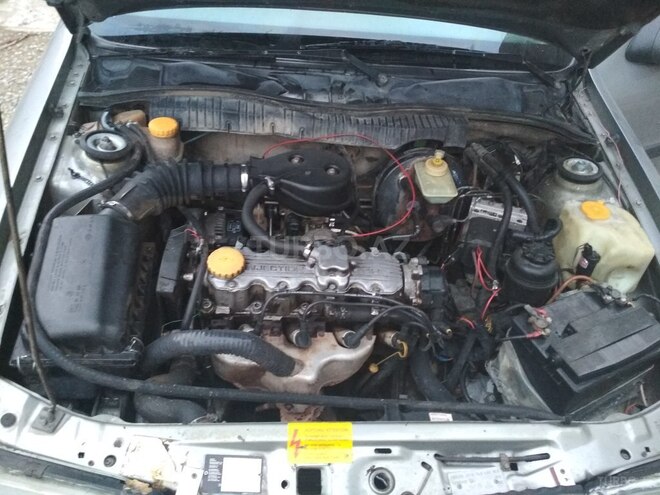 Opel Vectra 1995, 286,000 km - 1.8 l - Bakı