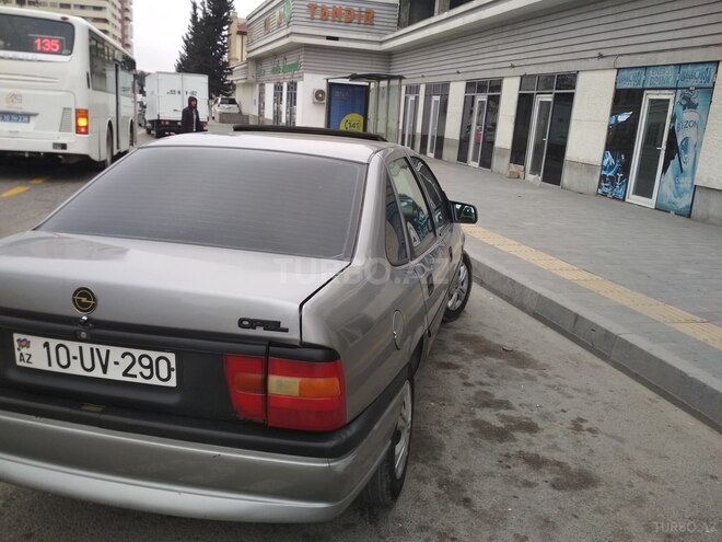 Opel Vectra 1995, 286,000 km - 1.8 l - Bakı