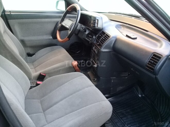LADA (VAZ) 2110 2001, 332,674 km - 1.6 l - Quba