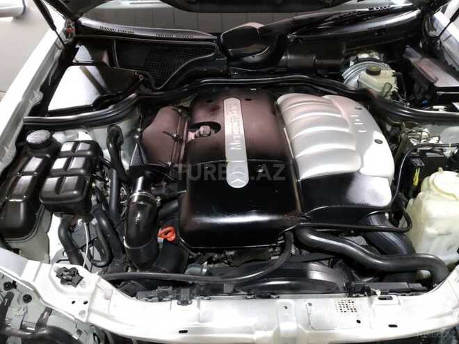 Mercedes E 270 2001, 293,524 km - 2.7 l - Bakı