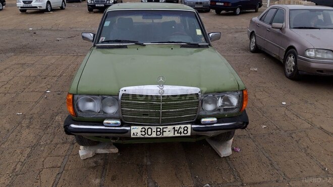 Mercedes 200 1984, 200,889 km - 2.0 l - Bakı