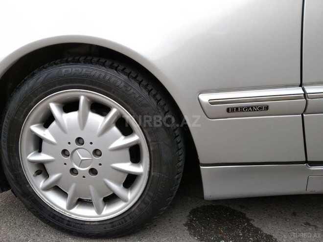 Mercedes E 270 2001, 293,524 km - 2.7 l - Bakı