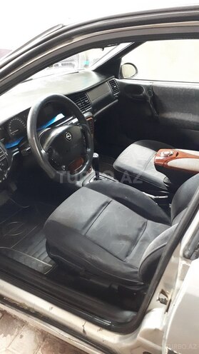 Opel Vectra 1996, 321,000 km - 2.5 l - Gəncə