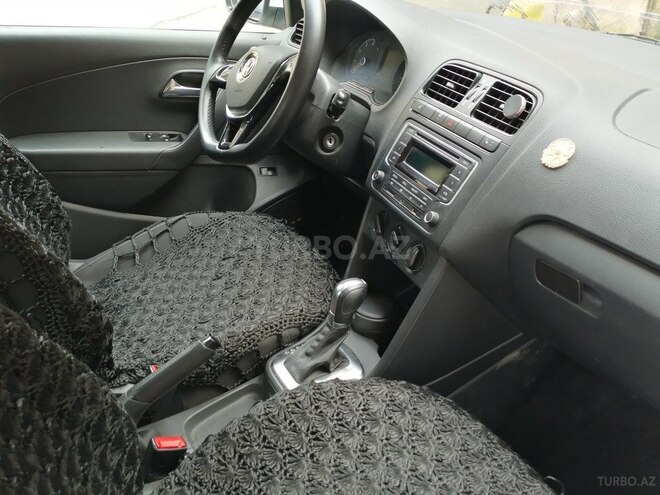 Volkswagen Polo 2015, 65,500 km - 1.6 l - Bakı
