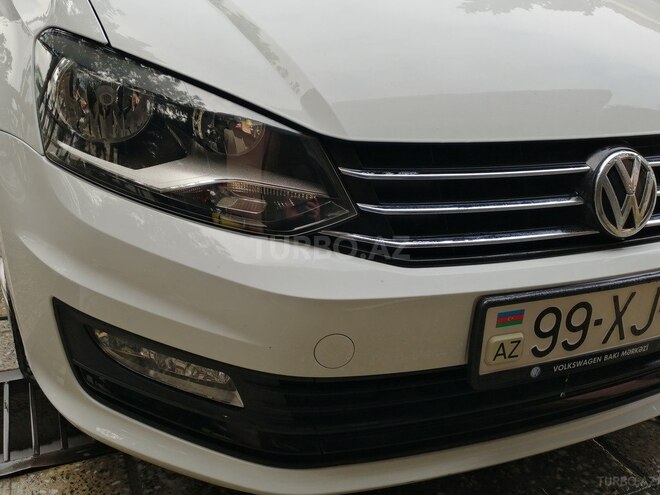 Volkswagen Polo 2015, 65,500 km - 1.6 l - Bakı