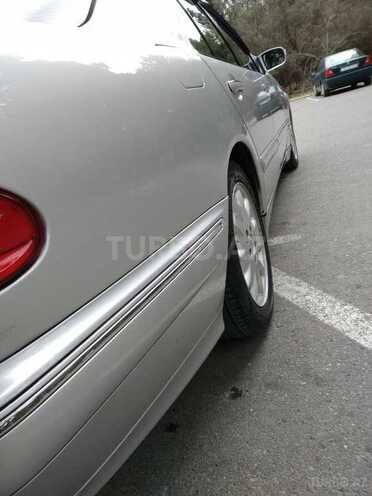 Mercedes E 270 2001, 293,524 km - 2.7 l - Bakı