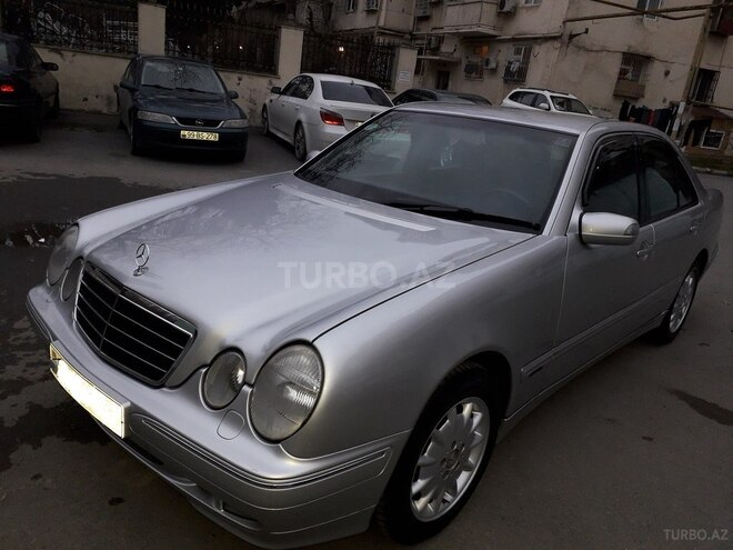 Mercedes E 220 2000, 473,000 km - 2.2 l - Bakı