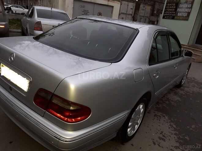 Mercedes E 220 2000, 473,000 km - 2.2 l - Bakı