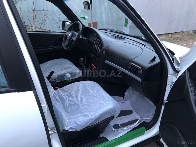 Chevrolet Niva 2013, 14,000 km - 1.7 l - Bakı