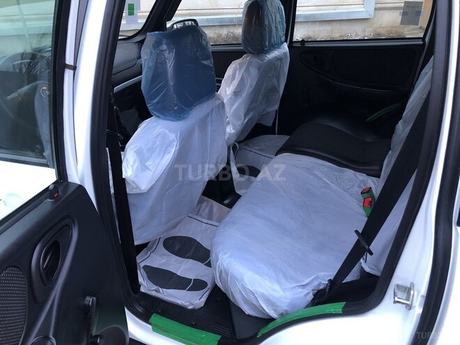 Chevrolet Niva 2013, 14,000 km - 1.7 l - Bakı
