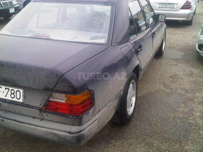 Mercedes E 230 1988, 357,000 km - 2.3 l - Bakı