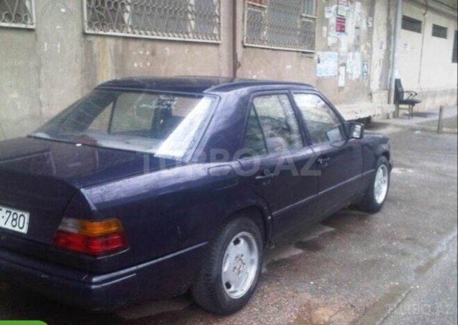 Mercedes E 230 1988, 357,000 km - 2.3 l - Bakı