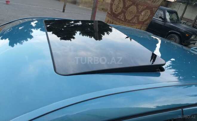 Mercedes E 240 2001, 235,000 km - 2.4 l - Bakı