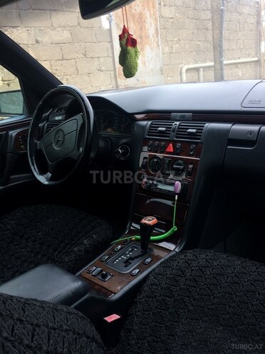 Mercedes E 300 1997, 400,000 km - 3.0 l - Bakı