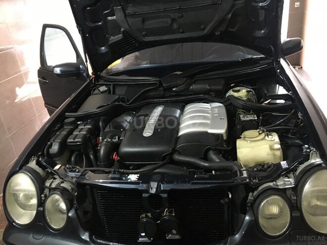 Mercedes E 270 2001, 270,000 km - 2.7 l - Bakı
