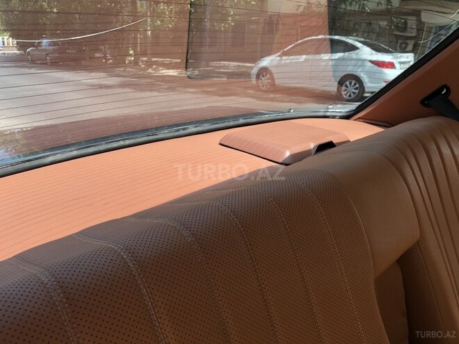 Mercedes E 230 1983, 250,000 km - 2.3 л - Bakı