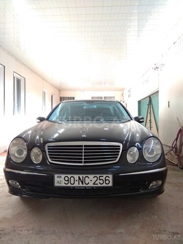 Mercedes E 240 2003, 200,500 km - 2.6 l - Bakı