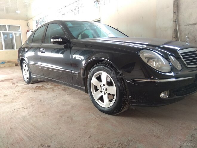 Mercedes E 240 2003, 200,500 km - 2.6 l - Bakı