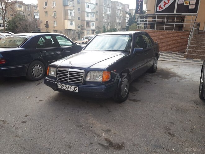 Mercedes E 250 1995, 482,751 km - 2.5 l - Bakı